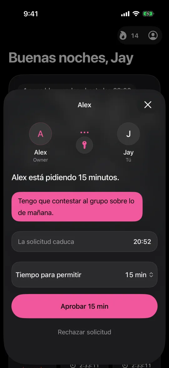 La vista de tu Warden de una solicitud de 15 minutos, con Aprobar y Rechazar