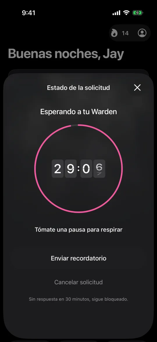 Una solicitud esperando a tu Warden, con una cuenta atrás de 30 minutos
